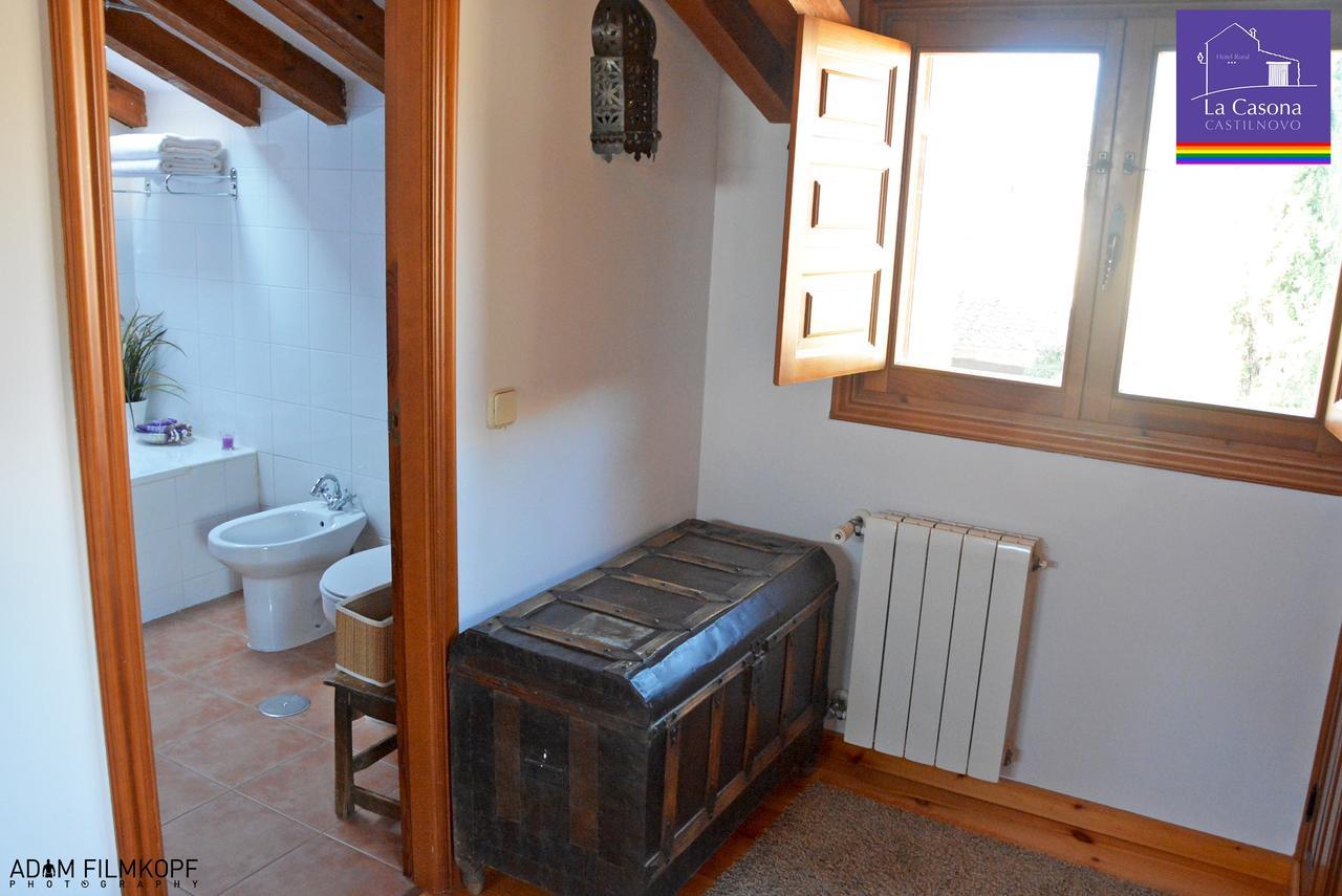 La Casona De Castilnovo - Gay Men Only Guest House Valdesaz Екстериор снимка